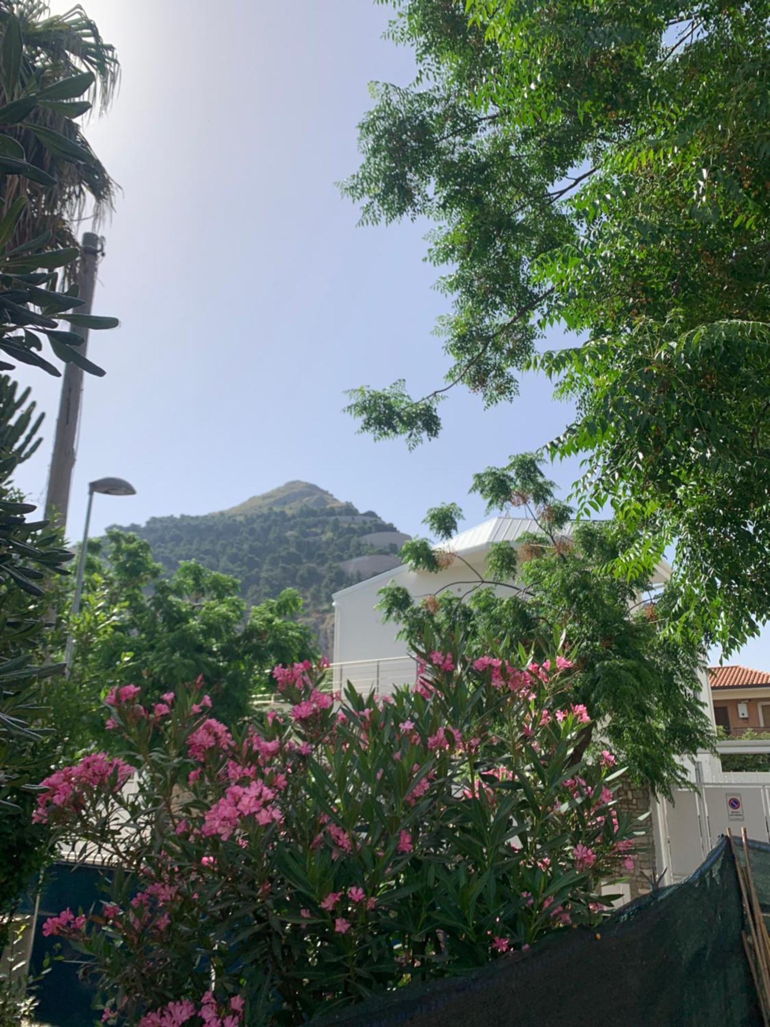 La Dolce Vita Mondello - Villa In Palermo Luaran gambar